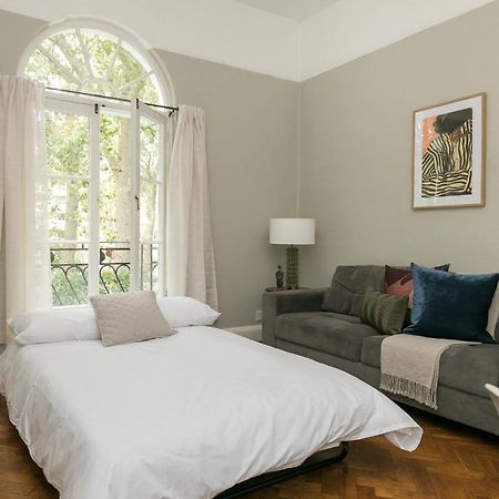 Chic 1 Bedroom Apartment In Bloomsbury, Sleeps 4 Лондон Экстерьер фото